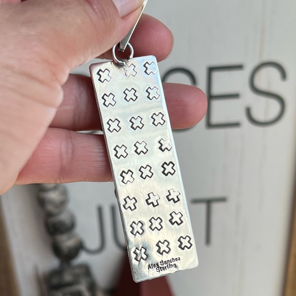 Alex Sanchez petroglyph pendant - Picture 3 of 4